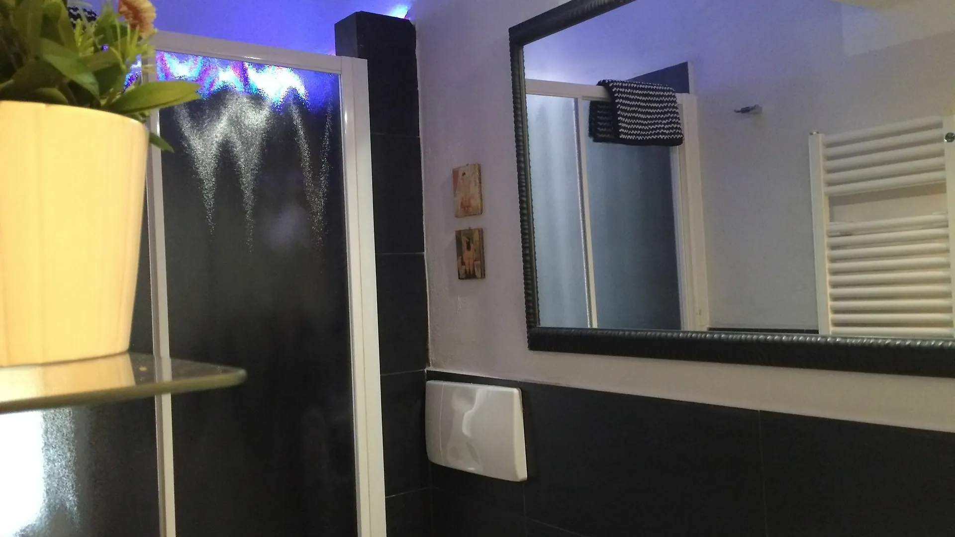 Apartment Kibilu - Via Confalonieri Milan Italy